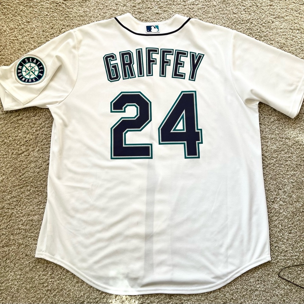 Seattle Mariners Baseball Jersey, Ken Griffey, Jr. Like New Condition.